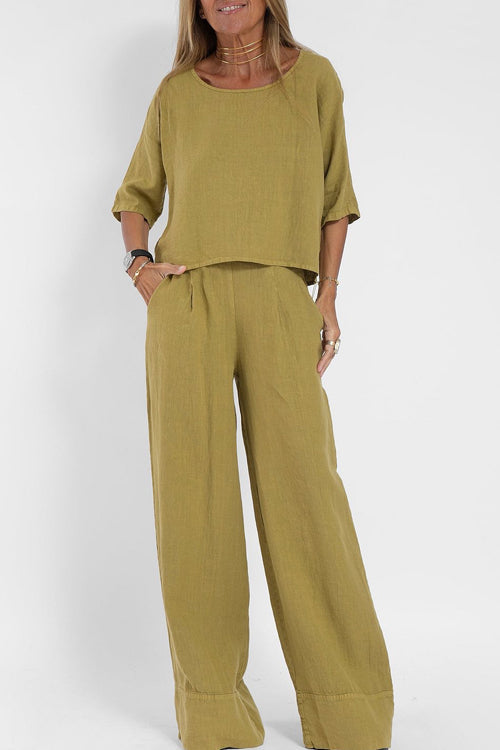 "Ensemble tailleur femme coton-lin, haut court chic et pantalon large taille haute, élégant et confortable."