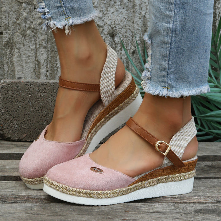 "Espadrilles orthopédiques élégantes pour femmes avec semelle antidérapante et design chic"
