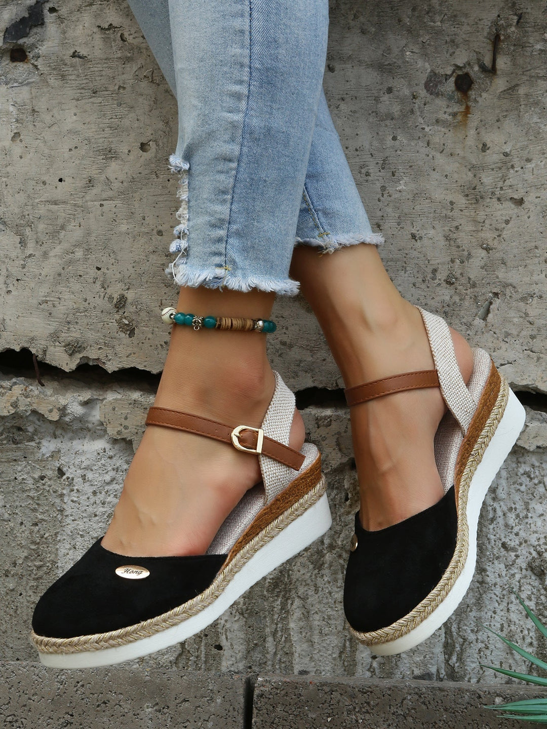 "Espadrilles orthopédiques élégantes pour femmes avec semelle antidérapante et design chic"