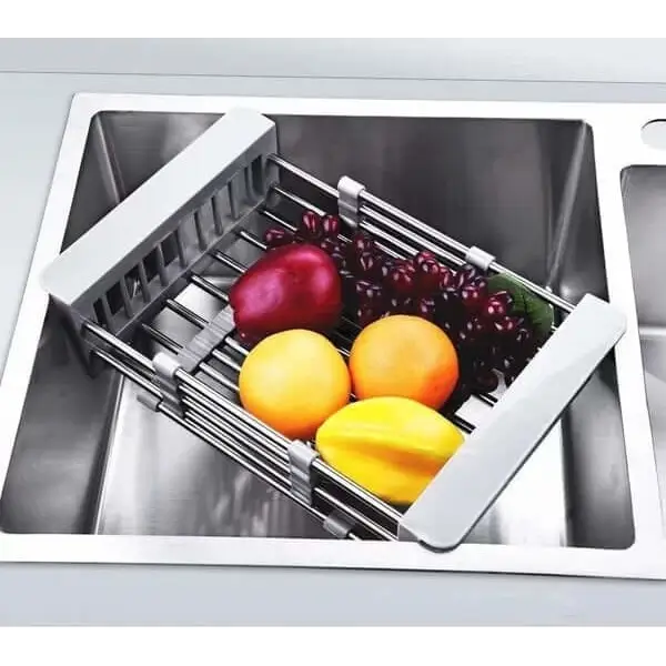 "Étagère extensible pour cuisine en acier inox, design moderne, idéale pour organisateur évier, support ustensiles."