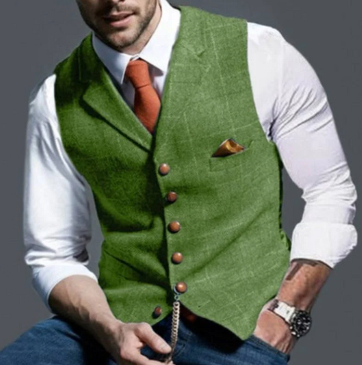 "Gilet élégant pour hommes, coton léger, col montant, coupe épurée, style raffiné idéal toutes occasions."