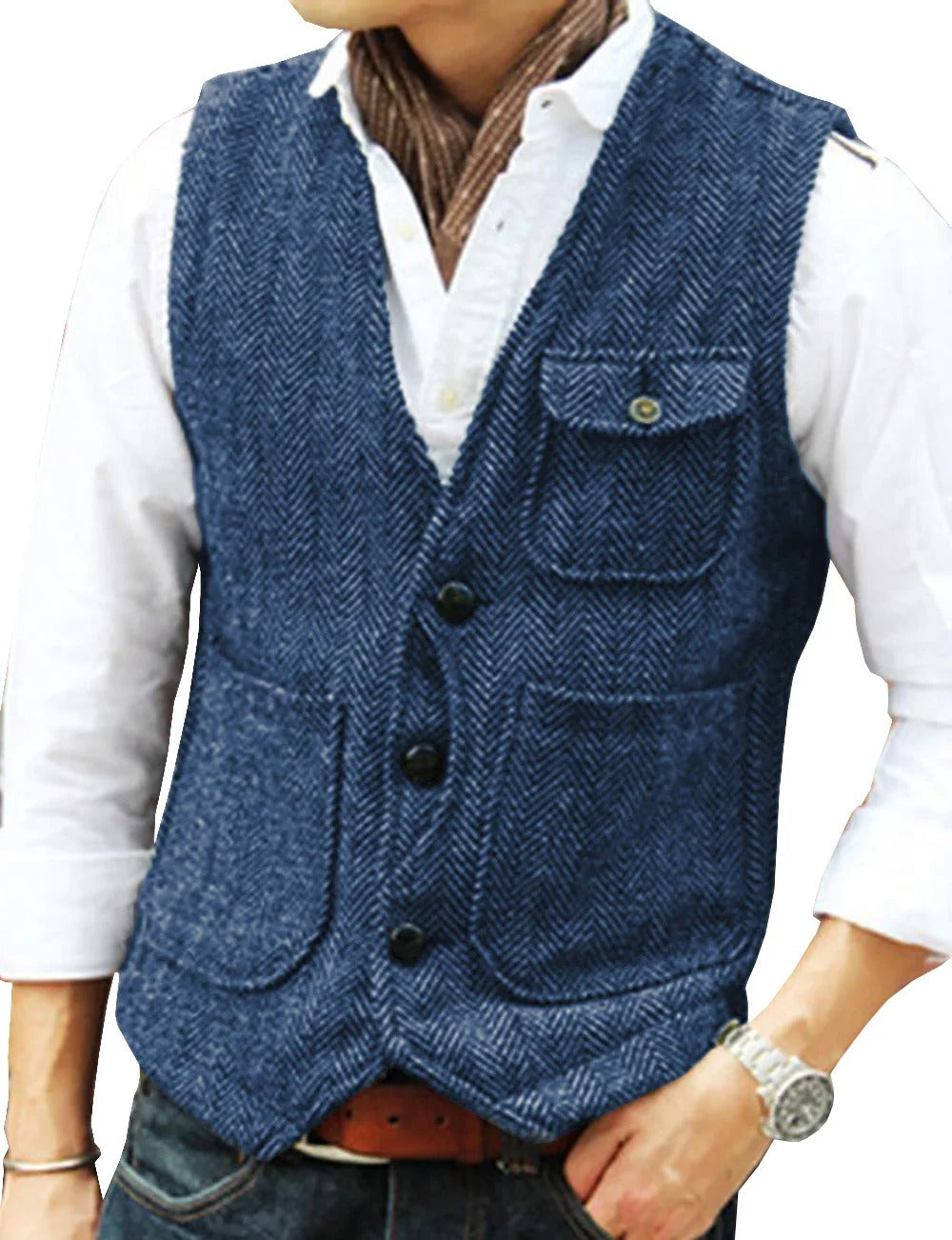 "Gilet vert armée sans manches homme en tweed, style vintage, poches élégantes, parfait pour look raffiné et intemporel."