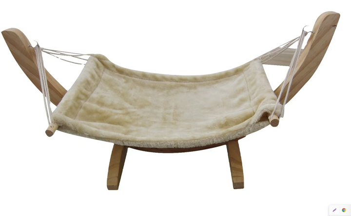 "Hamac moelleux pour chats, housse douce lavable, compatible lits bois, pour confort et élégance intérieurs."