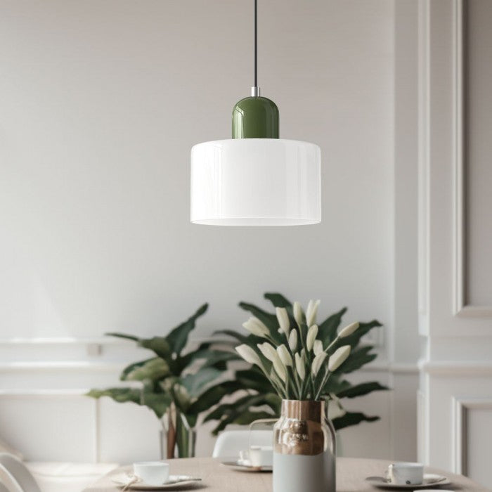 Lampe suspendue en verre avec design Bauhaus, lignes épurées, couleur beige, lumière chaleureuse pour élégance intemporelle.