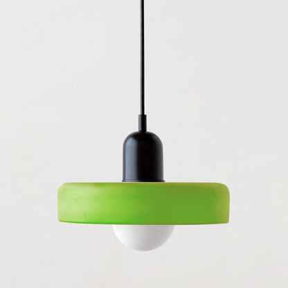 "Lampe suspendue moderne en verre, design Bauhaus, forme ronde élégante, lumière douce, idéale pour espace contemporain."
