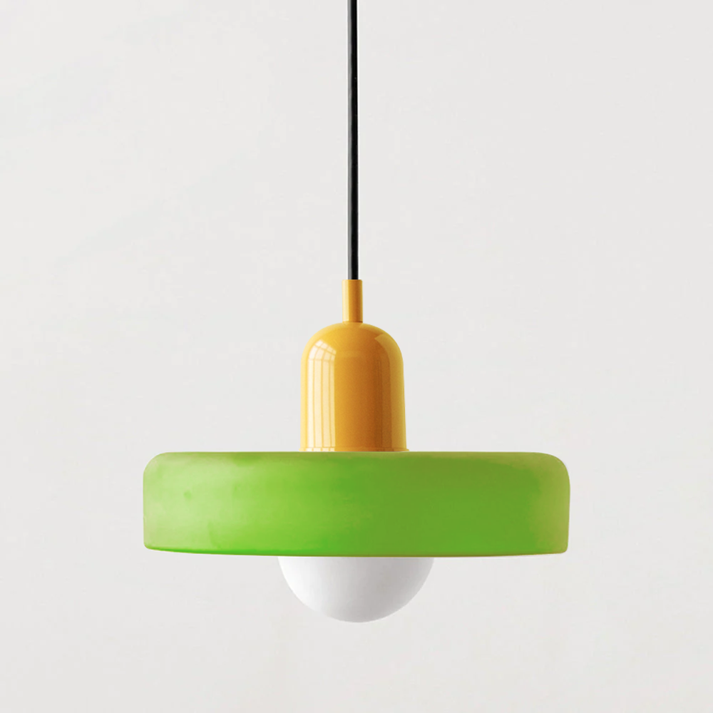 "Lampe suspendue moderne en verre, design Bauhaus, forme ronde élégante, lumière douce, idéale pour espace contemporain."