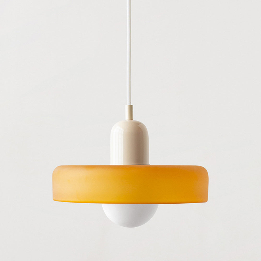 "Lampe suspendue moderne en verre, design Bauhaus, forme ronde élégante, lumière douce, idéale pour espace contemporain."