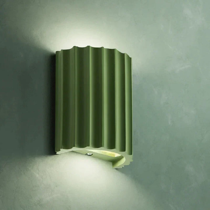 "Lampes murales LED modernes sans fil, design épuré, éclairage doux, finitions élégantes, idéale décoration intérieure."