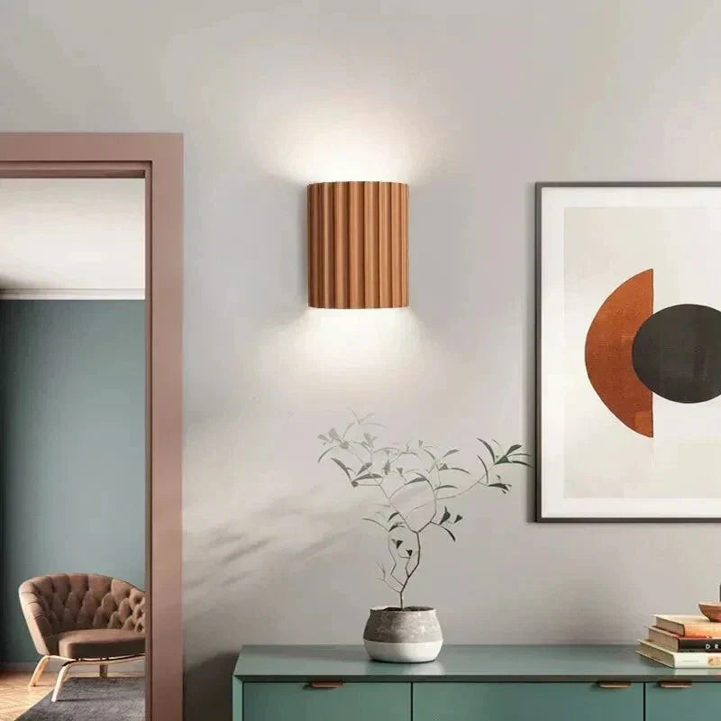 "Lampes murales LED modernes sans fil, design épuré, éclairage doux, finitions élégantes, idéale décoration intérieure."