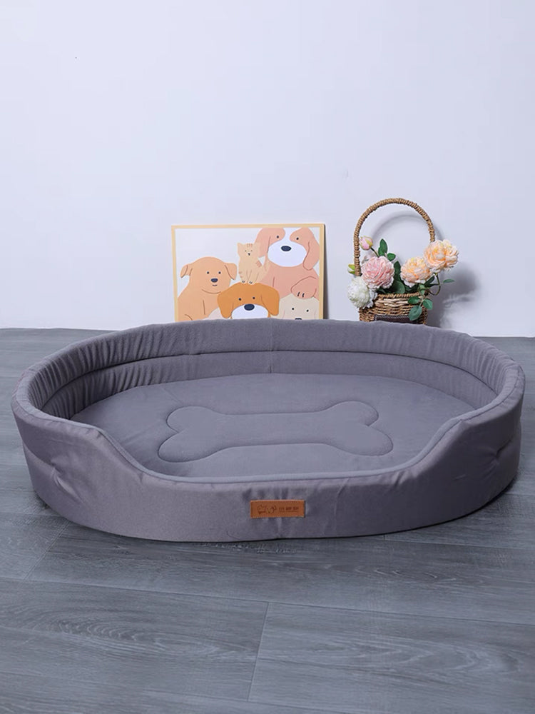 "Lit orthopédique pour chien, mousse mémoire, bords surélevés, housse lavable, couleurs variées, confort et soutien optimal."