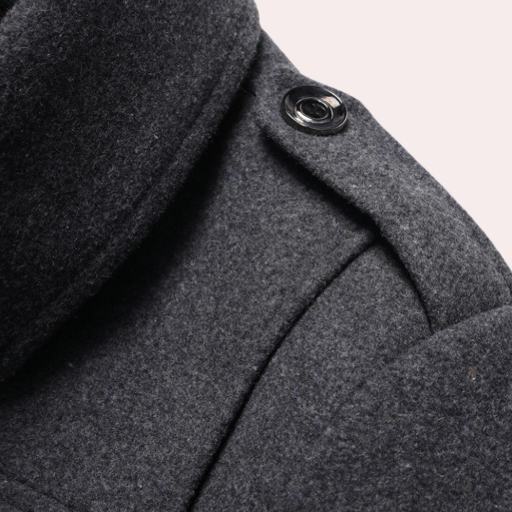 "Manteau d'hiver homme deux pièces, chaud et élégant, avec col protecteur et grandes poches, parfait pour l'hiver."