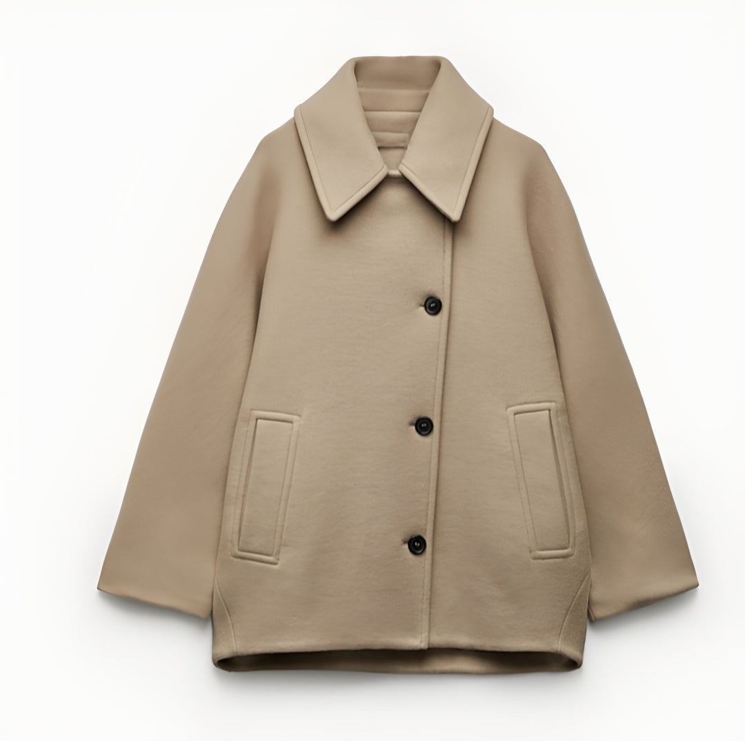 "Manteau en laine oversize chic, coupe ample et élégante, parfait pour l'hiver, apportant confort et style"