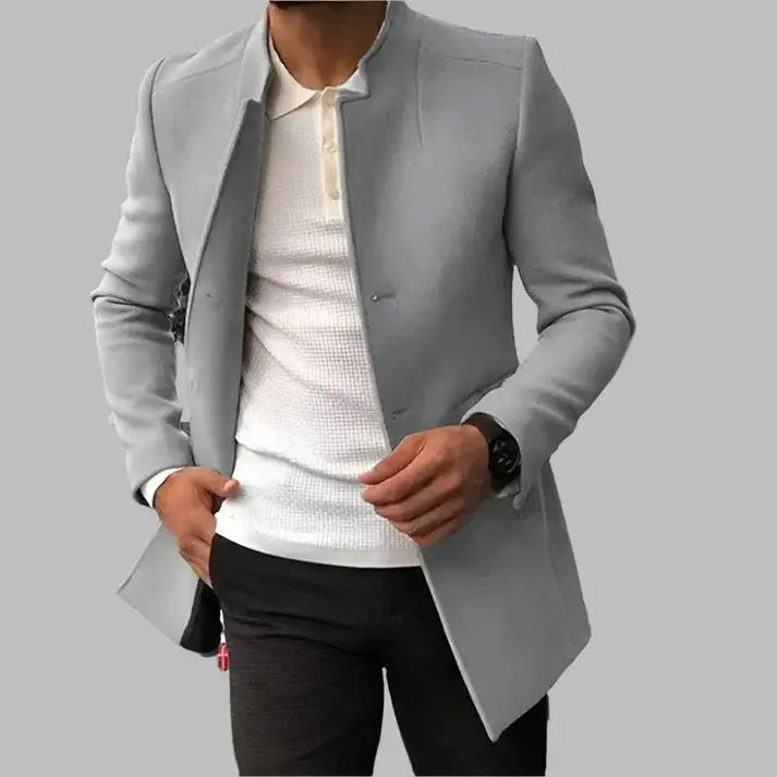 "Manteau homme élégant en laine bleu royal, coupe classique et moderne, parfait pour réunions et soirées, protection hiver."