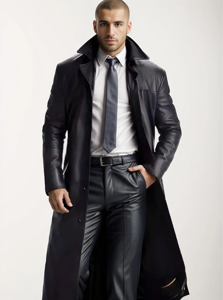 "Manteau long en cuir homme, élégant, cuir raffiné, revers classiques, style intemporel, durable et polyvalent."