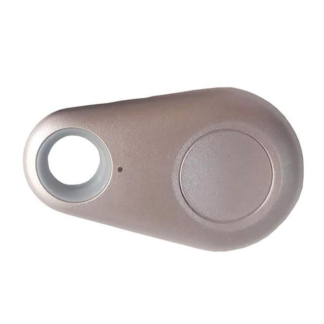 "Mini traceur GPS imperméable pour animaux - Vue détaillée, compact et léger, idéal pour suivi précis de votre compagnon."