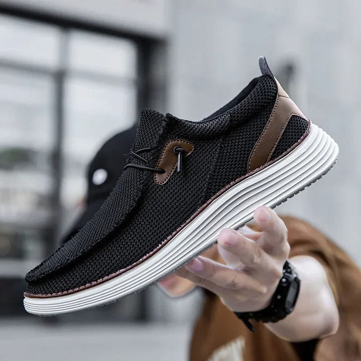 "Mocassins bateau à lacets homme, tige en maille bleue, confort léger, style marin, pour look décontracté et chic"