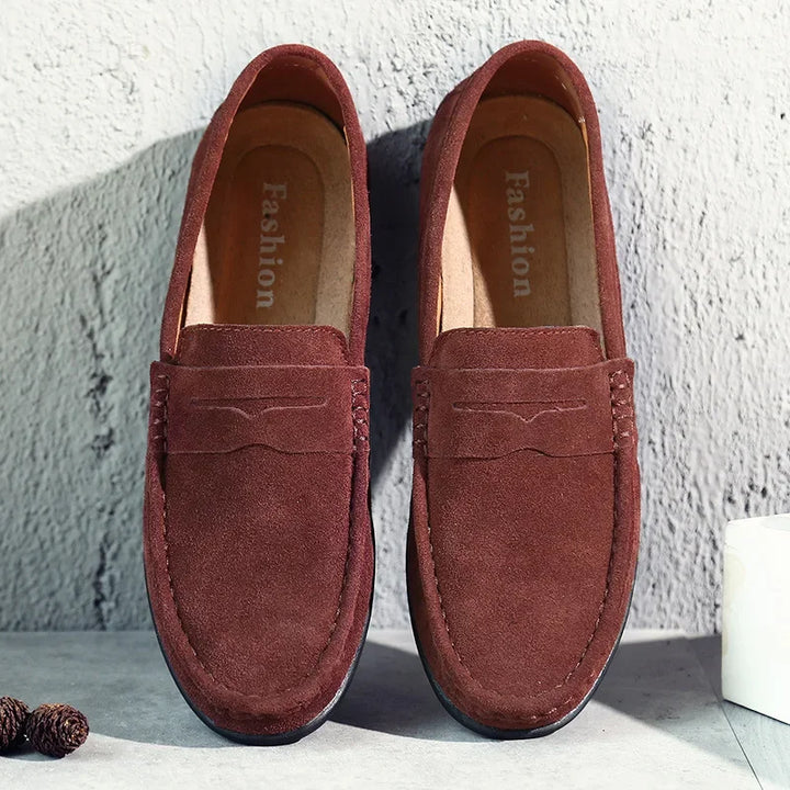 "Mocassins en daim confortables pour hommes, design élégant, différentes couleurs, semelle flexible, style adapté à toutes oc