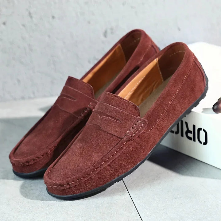 "Mocassins en daim confortables pour hommes, design élégant, différentes couleurs, semelle flexible, style adapté à toutes oc