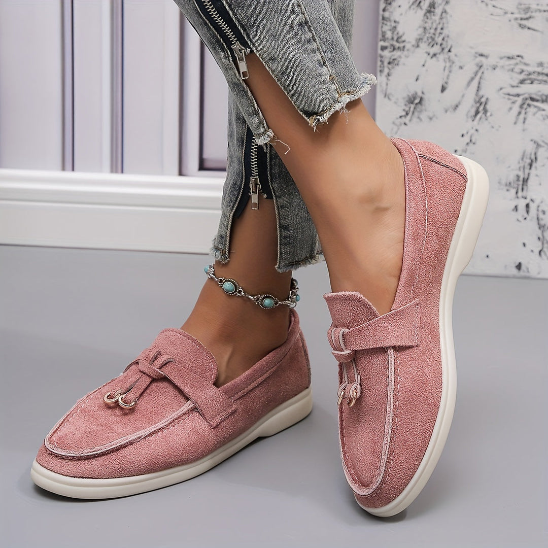 "Mocassins épais femme, texture lisse brun clair, respirants, confort quotidien et design élégant adapté au bureau."