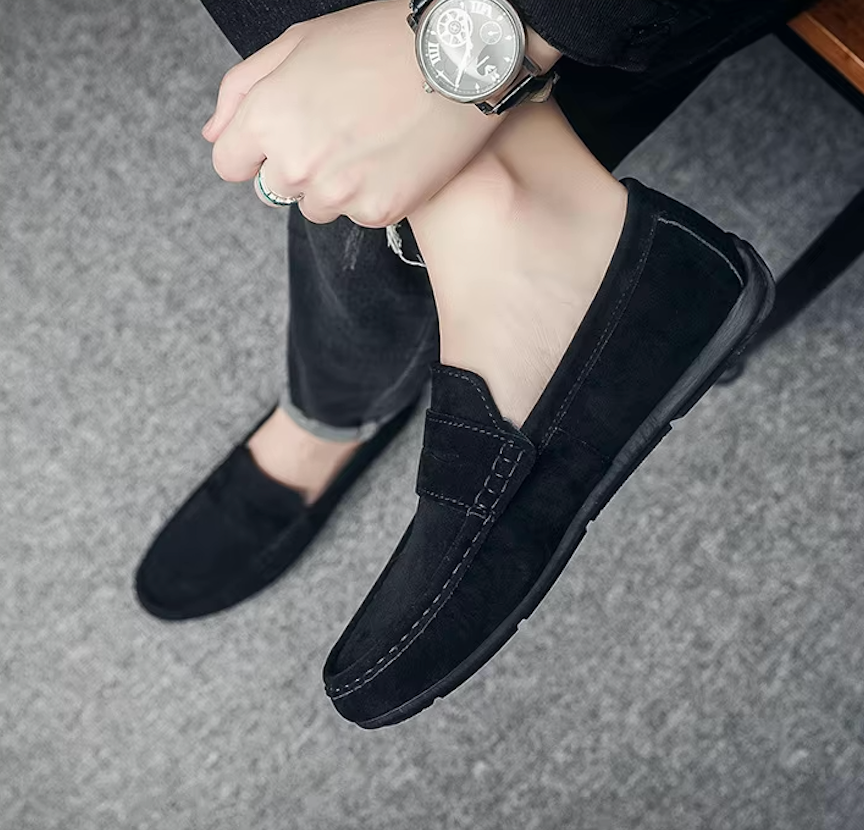 "Mocassins homme en daim élégant marron, semelle antidérapante, confort quotidien, style classique, respirant et amortissant.