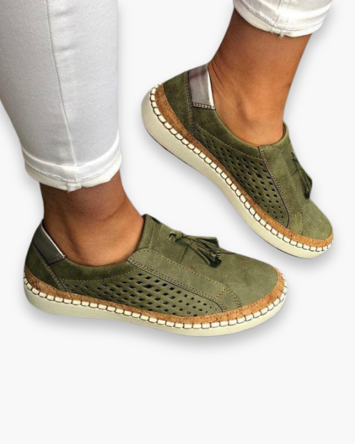 "Mules femme élégantes et respirantes, design chic, confort optimal, disponibles en plusieurs couleurs."