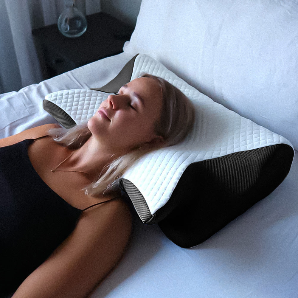 Oreiller orthopédique ergonomique avec mousse mémoire, conçu pour réduire douleurs au cou et dos, housse hypoallergénique.