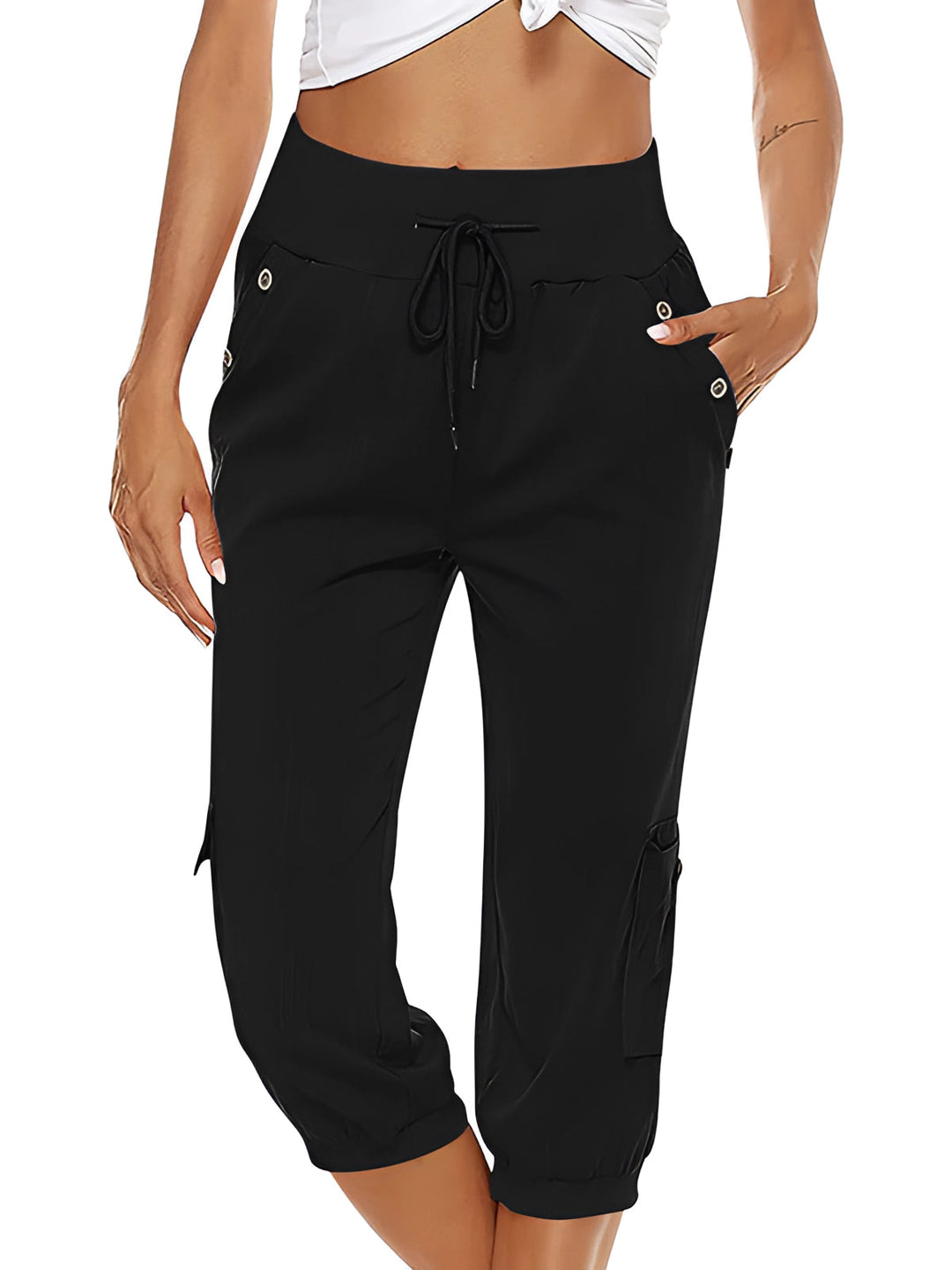 "Pantalon capri vert durable léger, respirant et confortable pour l'été, ajustement décontracté et élastique à la taille."