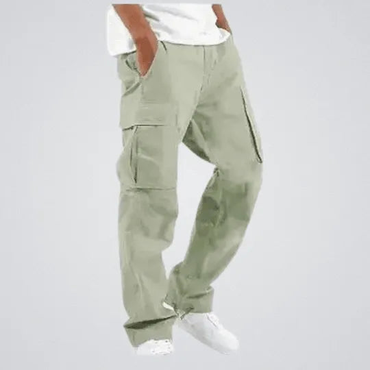Pantalon cargo homme vert, style utilitaire confortable, coupe droite, poches multiples, idéal pour un look décontracté.