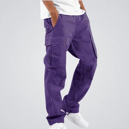 Pantalon cargo homme vert, style utilitaire confortable, coupe droite, poches multiples, idéal pour un look décontracté.