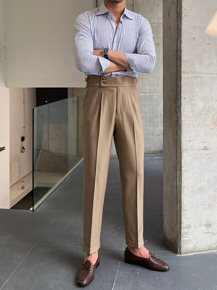 "Pantalon de costume homme élégant, coupe moderne, tissu léger, couleur sombre, parfait pour occasions formelles professionne