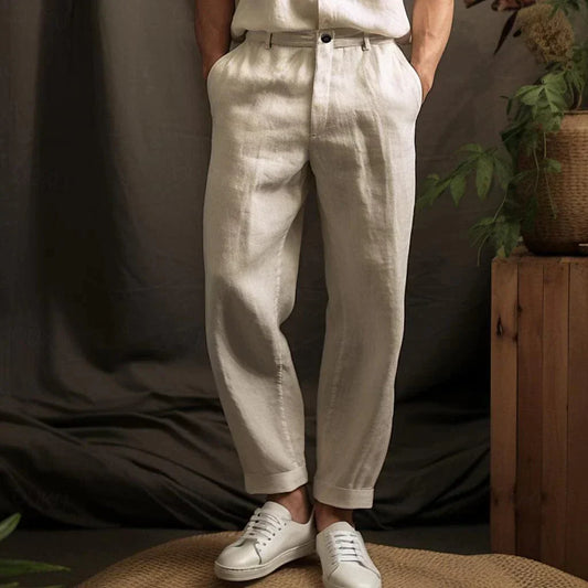 "Pantalon d'été en lin pour homme, coupe ajustée, couleur naturelle, idéal pour un style estival, confort et élégance."