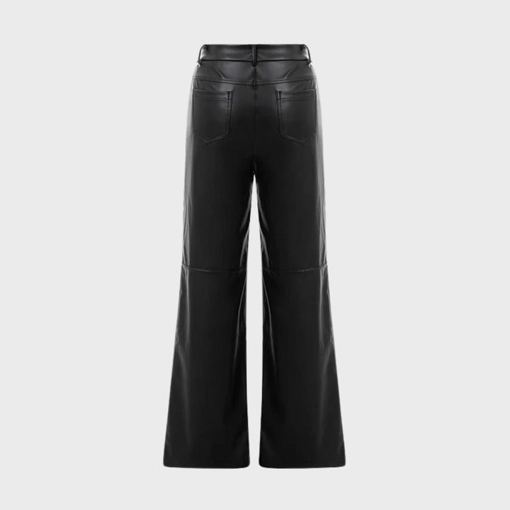 "Pantalon en cuir noir femme élégant, coupe ajustée, soulignant courbes, confort et style sophistiqué pour toute occasion."