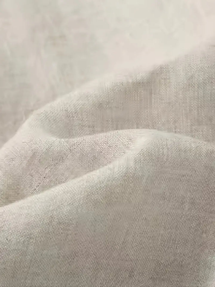 "pantalon en lin ample homme, léger, respirant, design moderne pour confort estival, style décontracté chic"