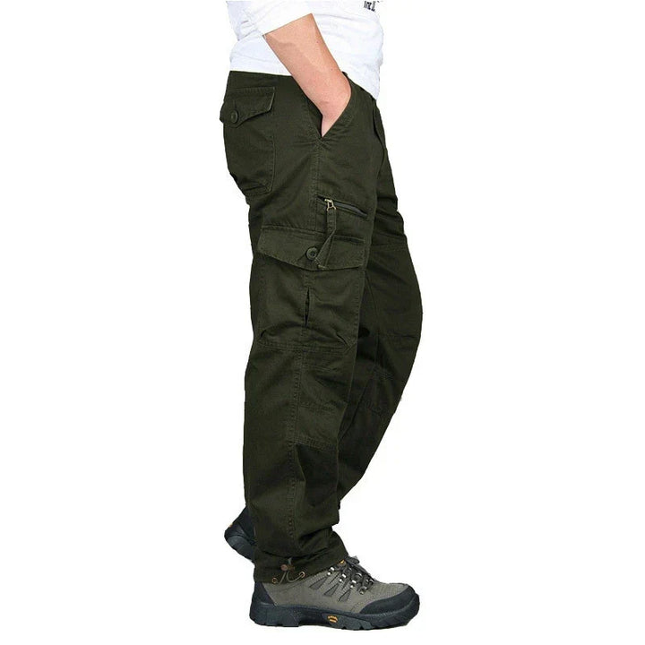"Pantalons cargo homme, design moderne, poches spacieuses, couleur kaki, confort pour un style urbain décontracté"