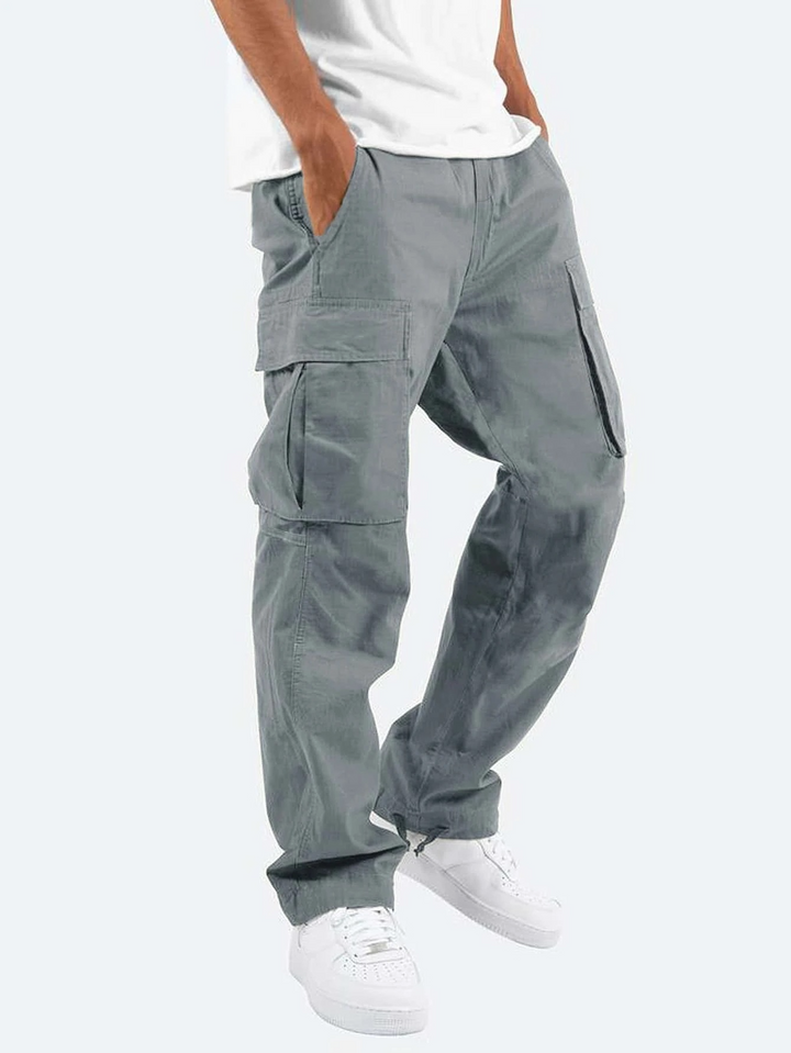 "Pantalons cargo pour hommes, design moderne, confort optimal, lignes contemporaines, couleur kaki, polyvalents et stylés."