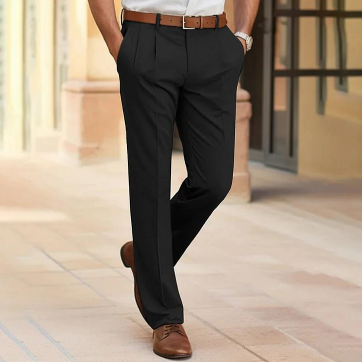 Pantalons élégants pour homme, modernes, lignes épurées, confortables, couleurs classiques : bleu marine, noir, marron, beige