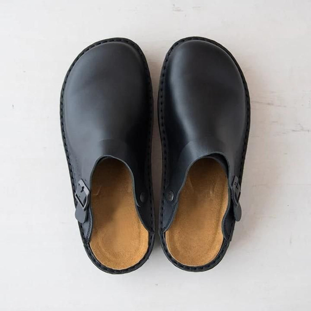 "Pantoufles en cuir pour hommes, confort orthopédique, élégantes et durables, semelles ergonomiques amovibles."