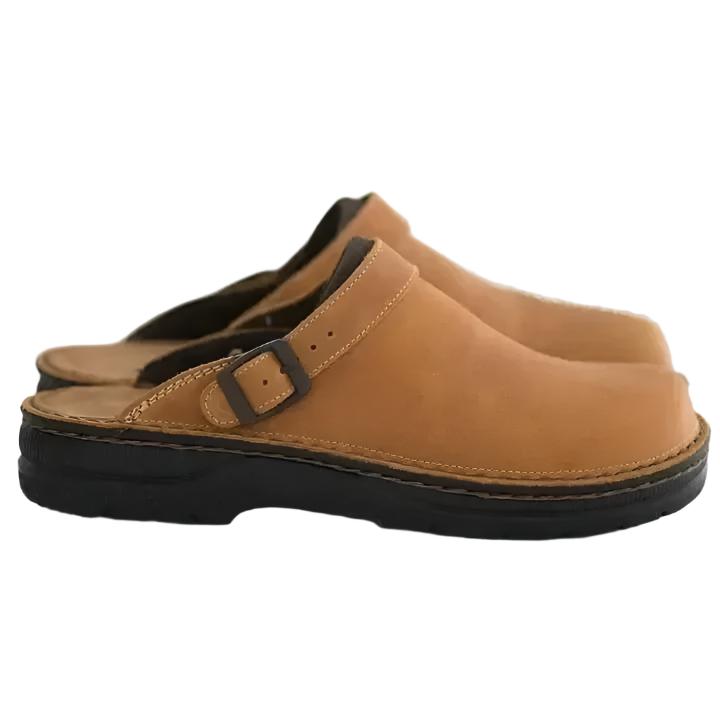 "Pantoufles orthopédiques cuir pour hommes, confortables, élégantes, en noir et marron avec semelle antidérapante."