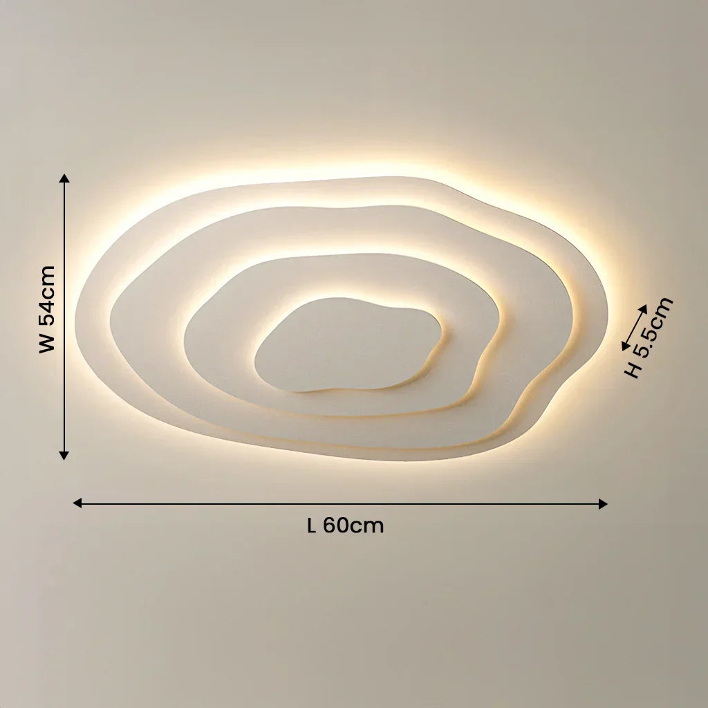 Plafonnier LED moderne design asymétrique finition crème, courbes artistiques, lumière modulable, métal et acrylique.