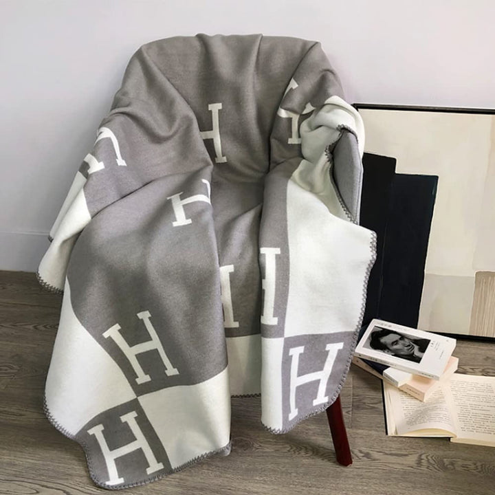 "Plaid en laine et cachemire, élégant et doux dans des tons beige, gris, noir, rose, ajout de luxe à la maison"