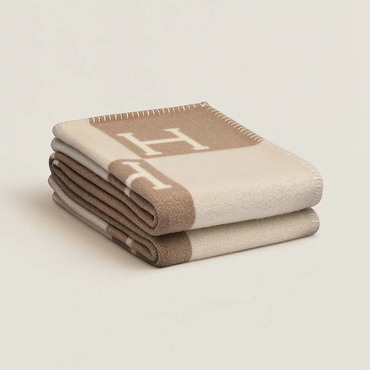 "Plaid en laine et cachemire, élégant et doux dans des tons beige, gris, noir, rose, ajout de luxe à la maison"