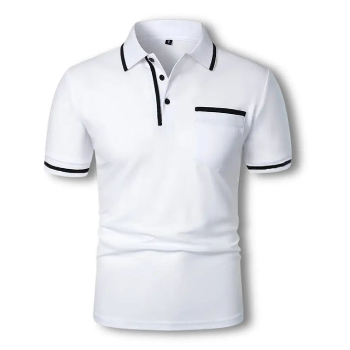 "Polo ajusté homme avec détails contrastés noirs, manches courtes et col à boutons, élégant et stylé pour un look soigné."