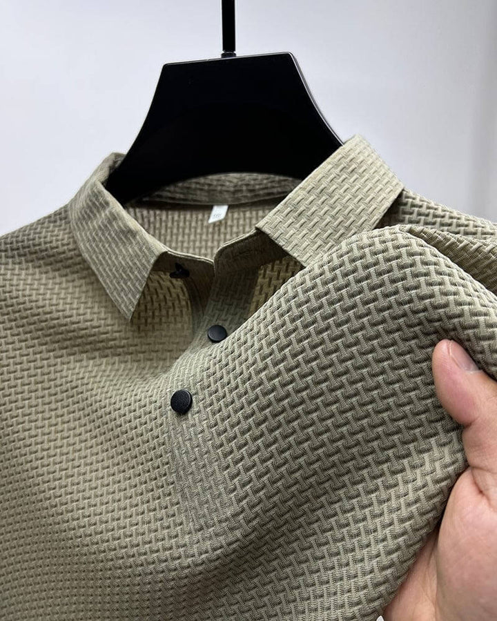 "Polo d'été luxe pour homme, tissu soie mesh respirant, coupe élégante, couleurs variées, tailles S à 3XL."