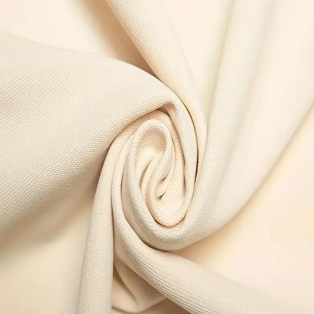 "Polo élégant pour hommes, noir, coupe moderne, tissu respirant, parfait pour style décontracté et formel, confort optimal."
