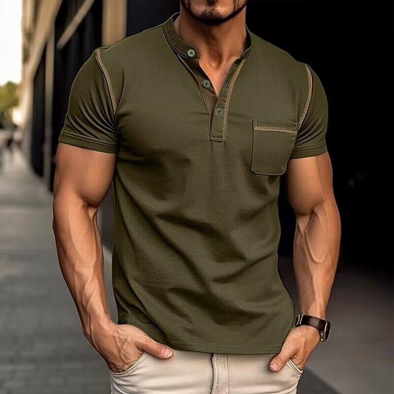 "Polo homme en coton ultra-marin, col Henley, design moderne, taille extra grande, style élégant et décontracté."