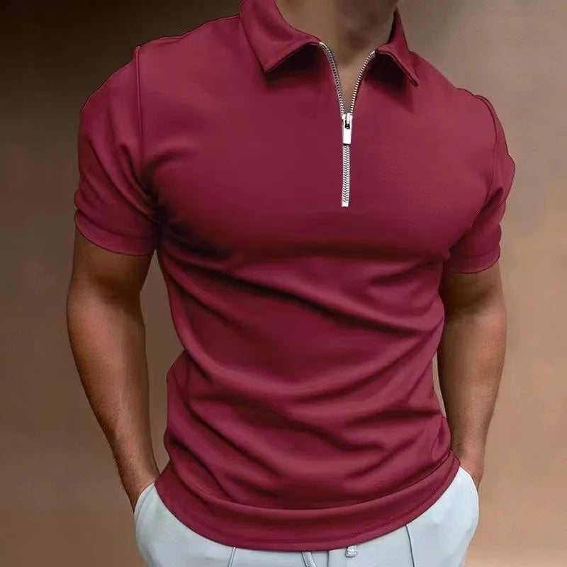 "Polo homme moderne, couleur vive, fermeture éclair, tissu lisse, manches courtes, style élégant et décontracté."