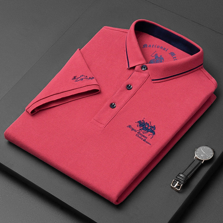 "Polo homme moderne, face avant, coupe ajustée, coton respirant, choix de couleurs élégantes pour style et confort."
