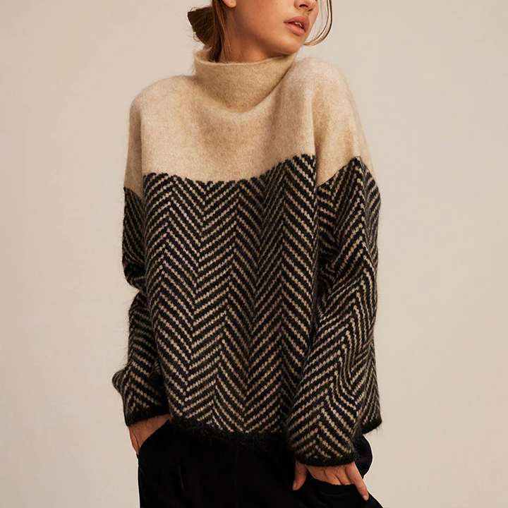 Pull à col roulé femme en cachemire, motif chevron, coupe ample, couleur douce, parfait pour l'hiver élégant et chaud.