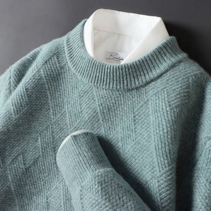 "Pull cachemire homme élégant, texture luxueuse, plusieurs couleurs, confort inégalé, style intemporel."