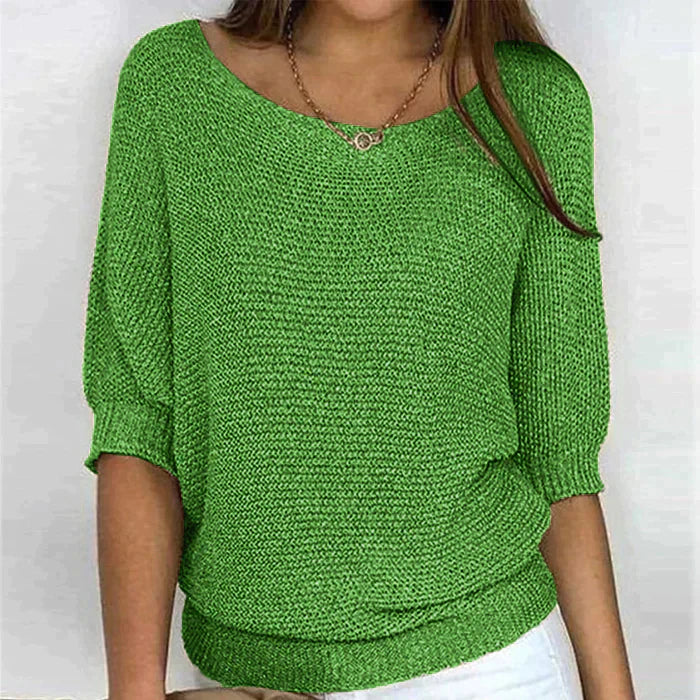 "Pull élégant femme rose en maille douce, coupe flatteuse, parfait pour un style chic et confortable."